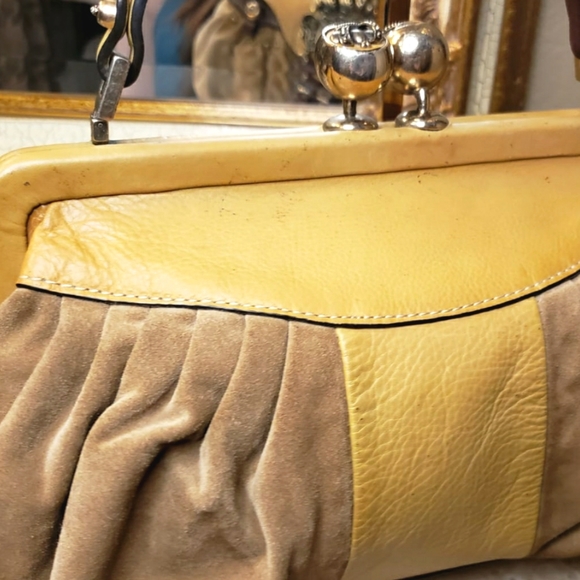 Sold - Picture 3 of 16